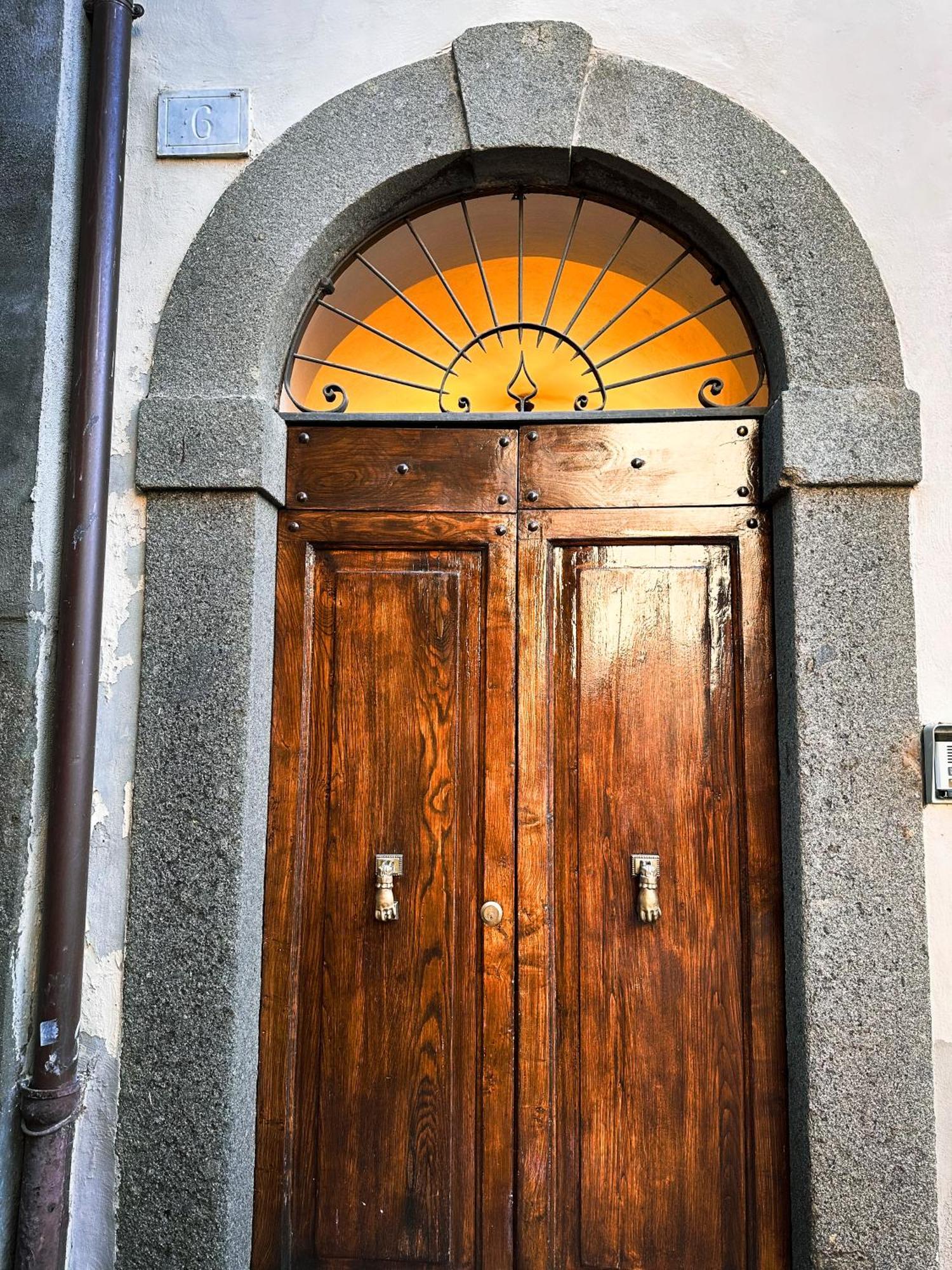 Appartamento Piazza Santa Maria Nuova Витербо Екстериор снимка